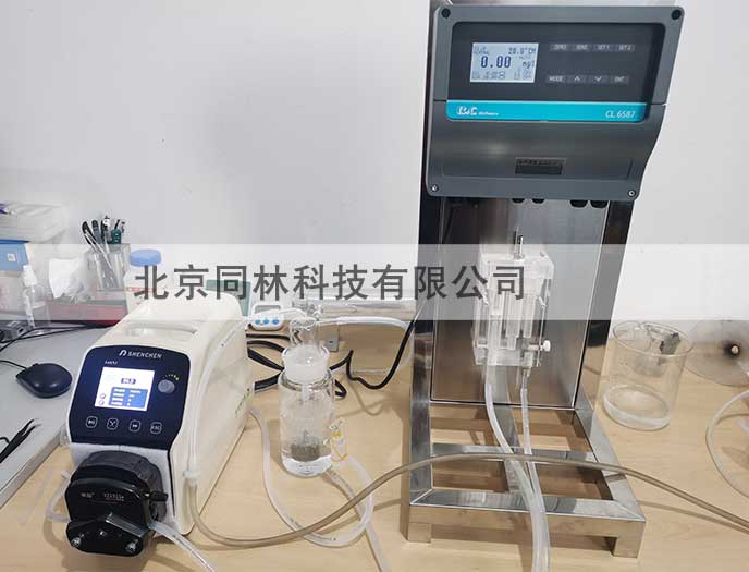 水中臭氧檢測儀測試現場(圖1)